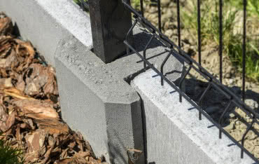 Prefabrykowane betonowe podmurówki - zastosowanie i montaż